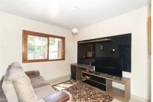 Casa com 129m², 3 dormitórios no bairro Tristeza em Porto Alegre para Alugar