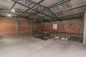 Depósito com 440m² no bairro Navegantes em Porto Alegre para Alugar
