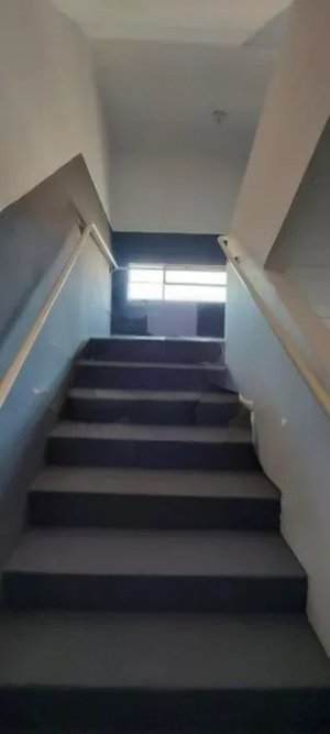 Depósito com 440m² no bairro Navegantes em Porto Alegre para Alugar