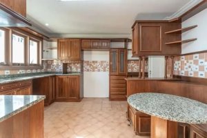 Casa com 400m², 4 dormitórios no bairro Menino Deus em Porto Alegre para Alugar