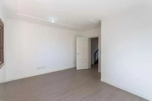 Casa com 400m², 4 dormitórios no bairro Menino Deus em Porto Alegre para Alugar