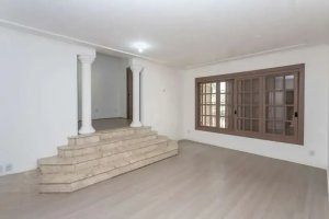 Casa com 400m², 4 dormitórios no bairro Menino Deus em Porto Alegre para Alugar