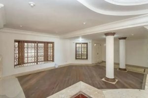 Casa com 400m², 4 dormitórios no bairro Menino Deus em Porto Alegre para Alugar