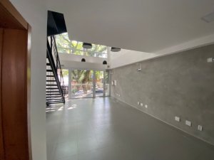 Loja com 48m² no bairro Mont Serrat em Porto Alegre para Alugar