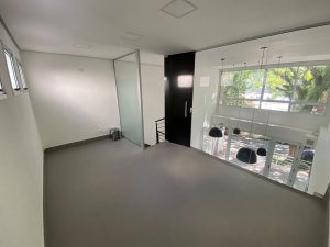 Loja com 48m² no bairro Mont Serrat em Porto Alegre para Alugar