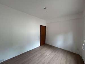 Apartamento com 75m², 1 dormitório no bairro Medianeira em Porto Alegre para Alugar