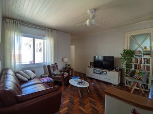 Casa com 120m², 3 dormitórios no bairro São Geraldo em Porto Alegre para Alugar