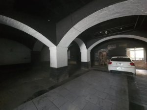 Prédio Comercial com 300m² no bairro Auxiliadora em Porto Alegre para Alugar