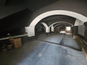 Prédio Comercial com 300m² no bairro Auxiliadora em Porto Alegre para Alugar