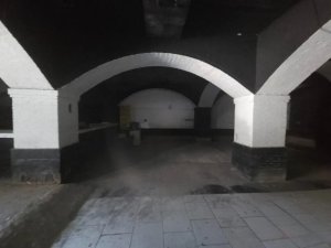 Prédio Comercial com 300m² no bairro Auxiliadora em Porto Alegre para Alugar