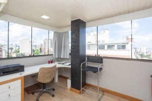 Apartamento com 220m², 3 dormitórios no bairro São João em Porto Alegre para Alugar