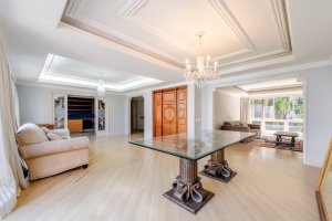 Apartamento com 224m², 3 dormitórios no bairro Mont Serrat em Porto Alegre para Alugar