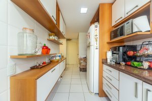 Apartamento com 150m², 3 dormitórios no bairro Petrópolis em Porto Alegre para Alugar