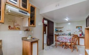 Casa com 330m², 3 dormitórios no bairro Medianeira em Porto Alegre para Alugar