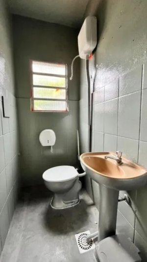 Depósito com 230m² no bairro Jardim Botânico em Porto Alegre para Alugar