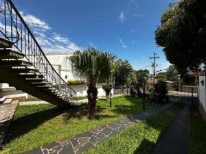 Casa com 311m², 3 dormitórios no bairro Tristeza em Porto Alegre para Alugar