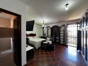 Casa com 311m², 3 dormitórios no bairro Tristeza em Porto Alegre para Alugar