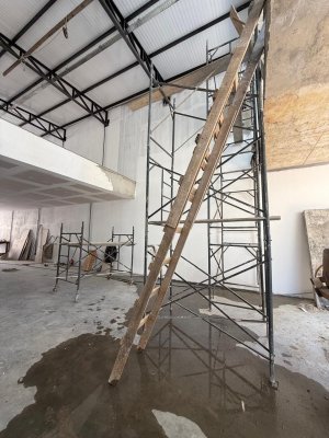 Loja com 430m² no bairro Auxiliadora em Porto Alegre para Alugar