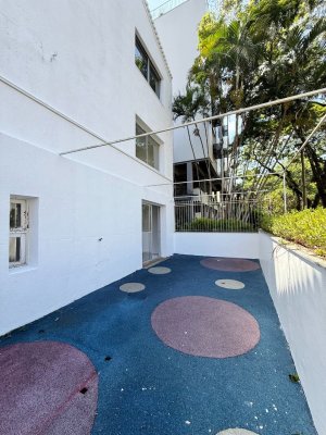 Casa comercial com 460m² no bairro Auxiliadora em Porto Alegre para Alugar