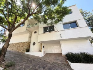 Casa comercial com 460m² no bairro Auxiliadora em Porto Alegre para Alugar