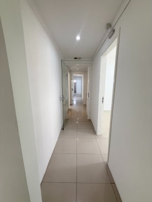 Casa comercial com 460m² no bairro Auxiliadora em Porto Alegre para Alugar