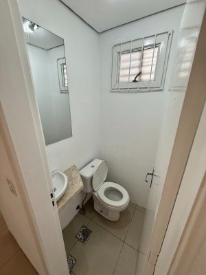 Casa comercial com 460m² no bairro Auxiliadora em Porto Alegre para Alugar