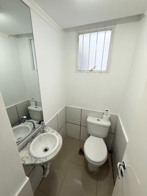 Casa comercial com 460m² no bairro Auxiliadora em Porto Alegre para Alugar