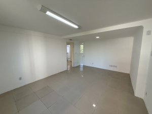Casa comercial com 460m² no bairro Auxiliadora em Porto Alegre para Alugar