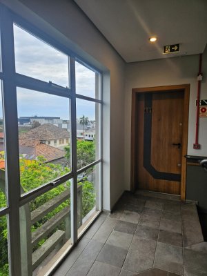 Sala Comercial com 40m² no bairro Navegantes em Porto Alegre para Alugar