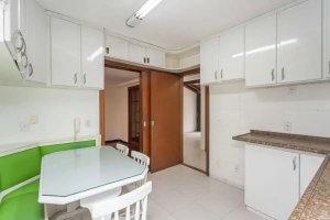 Casa com 356m², 4 dormitórios no bairro Ipanema em Porto Alegre para Alugar