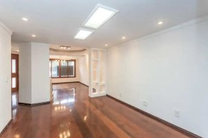 Casa com 356m², 4 dormitórios no bairro Ipanema em Porto Alegre para Alugar