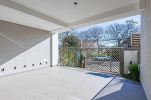 Casa com 195m², 3 dormitórios no bairro Jardim Europa em Porto Alegre para Alugar