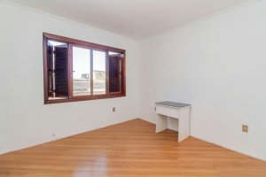 Casa com 168m², 2 dormitórios no bairro Sarandi em Porto Alegre para Alugar