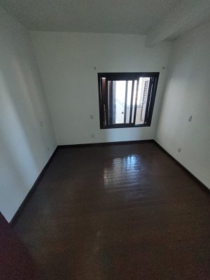 Cobertura com 175m², 3 dormitórios no bairro Ipanema em Porto Alegre para Alugar