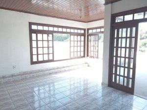 Apartamento com 175m², 3 dormitórios no bairro Cavalhada em Porto Alegre para Alugar