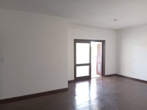 Apartamento com 175m², 3 dormitórios no bairro Cavalhada em Porto Alegre para Alugar