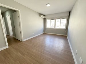 Apartamento com 98m², 3 dormitórios no bairro Petrópolis em Porto Alegre para Alugar