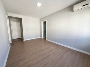 Apartamento com 98m², 3 dormitórios no bairro Petrópolis em Porto Alegre para Alugar