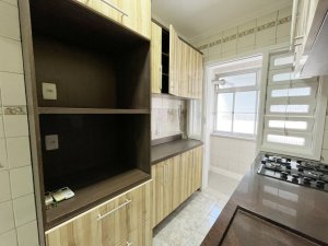 Apartamento com 98m², 3 dormitórios no bairro Petrópolis em Porto Alegre para Alugar