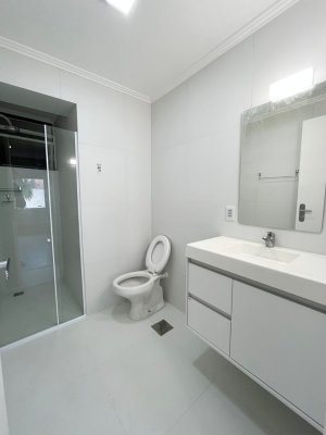 Apartamento com 98m², 3 dormitórios no bairro Petrópolis em Porto Alegre para Alugar