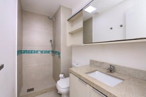 Apartamento com 67m², 3 dormitórios no bairro Teresópolis em Porto Alegre para Alugar