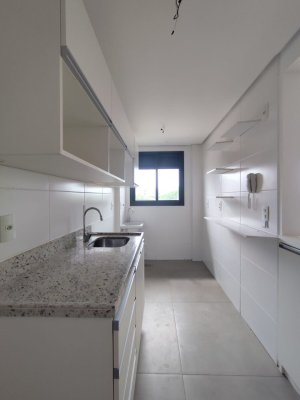 Apartamento com 63m², 2 dormitórios no bairro Passo da Areia em Porto Alegre para Alugar