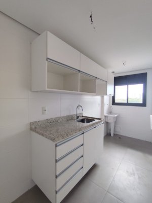 Apartamento com 63m², 2 dormitórios no bairro Passo da Areia em Porto Alegre para Alugar