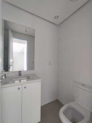 Apartamento com 63m², 2 dormitórios no bairro Passo da Areia em Porto Alegre para Alugar