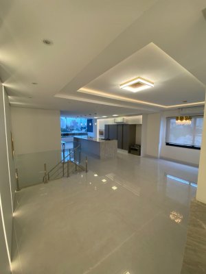 Cobertura com 184m², 4 dormitórios no bairro Boa Vista em Porto Alegre para Alugar