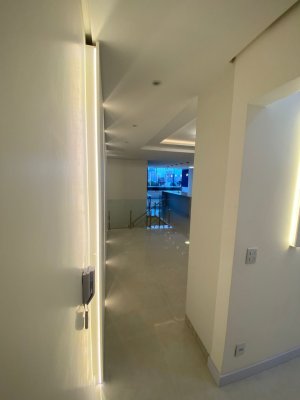 Cobertura com 184m², 4 dormitórios no bairro Boa Vista em Porto Alegre para Alugar