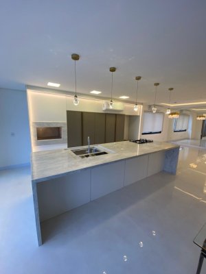 Cobertura com 184m², 4 dormitórios no bairro Boa Vista em Porto Alegre para Alugar