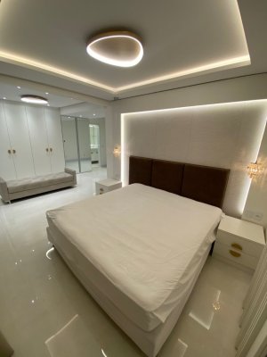 Cobertura com 184m², 4 dormitórios no bairro Boa Vista em Porto Alegre para Alugar