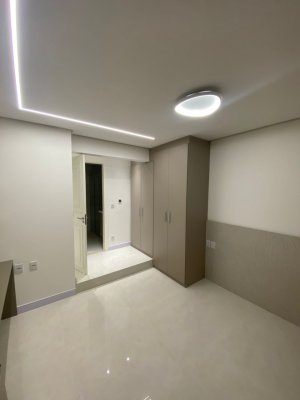 Cobertura com 184m², 4 dormitórios no bairro Boa Vista em Porto Alegre para Alugar