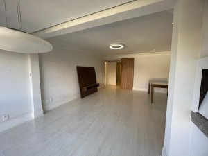 Apartamento com 125m², 3 dormitórios no bairro Moinhos de Vento em Porto Alegre para Alugar